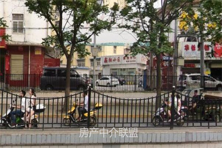 辛兴镇教师公寓二层小楼独门独院3室2厅2卫150㎡